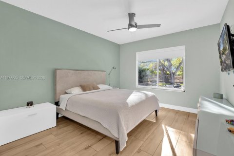 Villa ou maison à vendre à Weston, Floride: 5 chambres, 255.67 m2 № 2042524 - photo 30