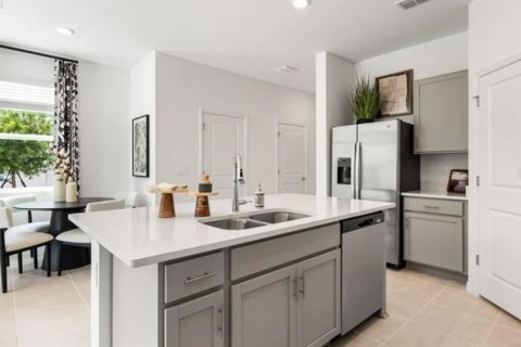 Townhouse in Parrish, Florida 3 bedrooms, 130.43 sq.m. № 1898651 - photo 13
