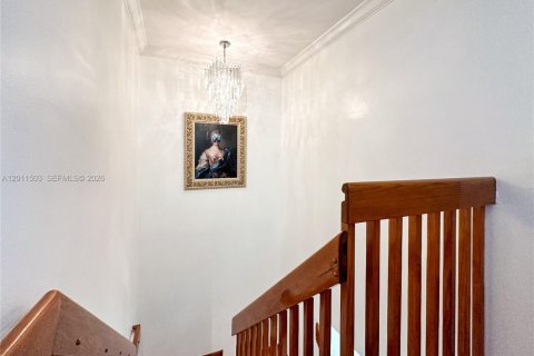 Townhouse in Miami, Florida 4 bedrooms, 128.76 sq.m. № 2076464 - photo 12
