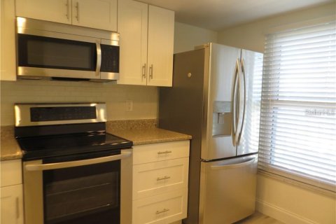 Condominio en alquiler en Clearwater, Florida, 2 dormitorios, 101.26 m2 № 1841945 - foto 2