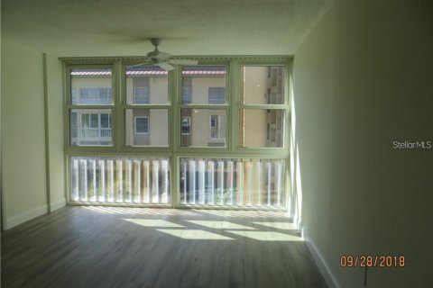Condominio en alquiler en Clearwater, Florida, 2 dormitorios, 101.26 m2 № 1841945 - foto 6