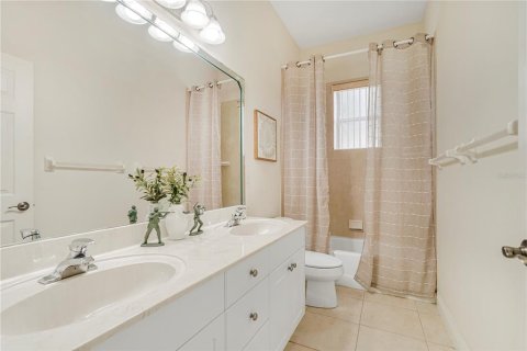 Casa en venta en Palm Bay, Florida, 5 dormitorios, 310.2 m2 № 2207630 - foto 19