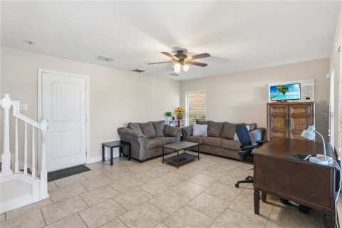 Touwnhouse à louer à Orlando, Floride: 3 chambres, 218.88 m2 № 2381092 - photo 9