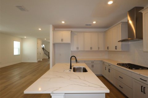 Townhouse in Bradenton, Florida 3 bedrooms, 223.52 sq.m. № 2113936 - photo 4