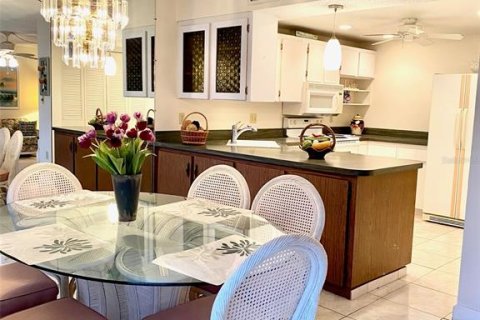 Купить кондоминиум в Клируотер, Флорида 6 комнат, 117.99м2, № 1517714 - фото 12