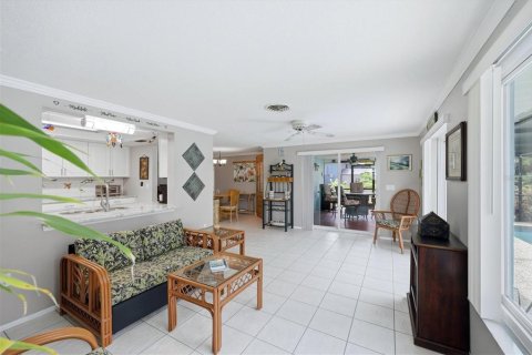 Villa ou maison à vendre à Englewood, Floride: 2 chambres, 142.98 m2 № 2208095 - photo 11