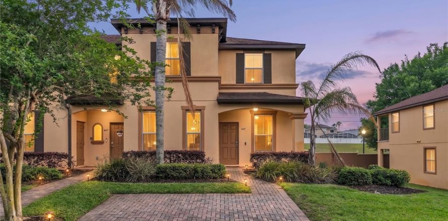 Touwnhouse à Davenport, Floride 4 chambres, 172.43 m2 № 2102442