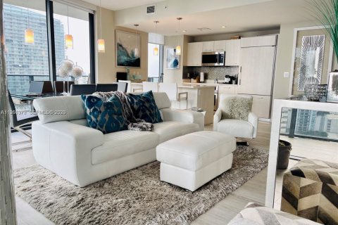 Condominio en alquiler en Miami, Florida, 2 dormitorios, 104.14 m2 № 2024773 - foto 7