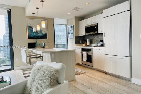 Condominio en alquiler en Miami, Florida, 2 dormitorios, 104.14 m2 № 2024773 - foto 6