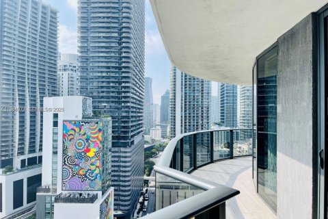 Condominio en alquiler en Miami, Florida, 2 dormitorios, 104.14 m2 № 2024773 - foto 18