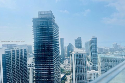 Condominio en alquiler en Miami, Florida, 2 dormitorios, 104.14 m2 № 2024773 - foto 23