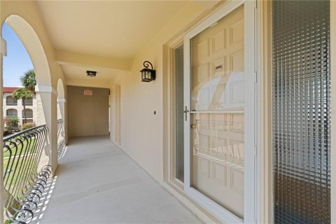 Copropriété à vendre à Punta Gorda, Floride: 2 chambres, 146.88 m2 № 2150347 - photo 16
