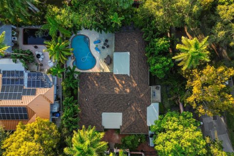 Купить виллу или дом в Майами, Флорида 5 спален, 258.36м2, № 1996331 - фото 21