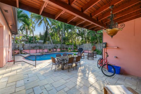 Купить виллу или дом в Майами, Флорида 5 спален, 258.36м2, № 1996331 - фото 20