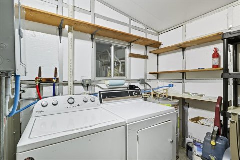 Apartamento en alquiler en North Port, Florida, 2 dormitorios, 106.93 m2 № 1912457 - foto 23