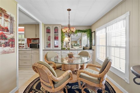 Apartamento en alquiler en North Port, Florida, 2 dormitorios, 106.93 m2 № 1912457 - foto 10