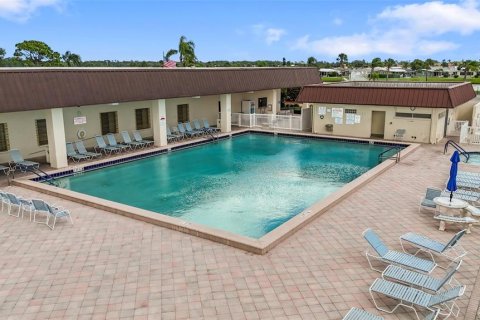 Apartamento en alquiler en North Port, Florida, 2 dormitorios, 106.93 m2 № 1912457 - foto 27