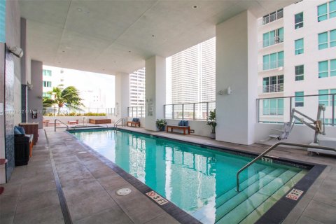 Condo in Miami, Florida, 2 bedrooms  № 1867912 - photo 12