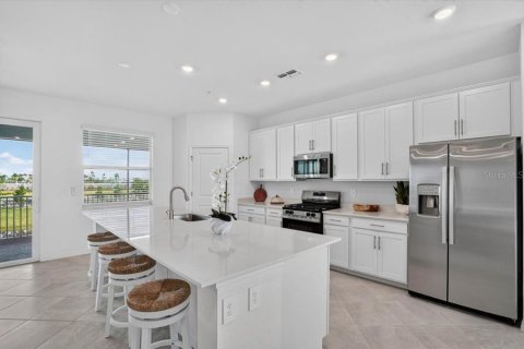 Condominio en alquiler en Lakewood Ranch, Florida, 3 dormitorios, 196.02 m2 № 2204119 - foto 9