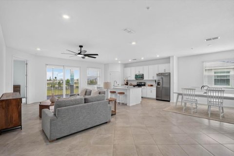 Condominio en alquiler en Lakewood Ranch, Florida, 3 dormitorios, 196.02 m2 № 2204119 - foto 8
