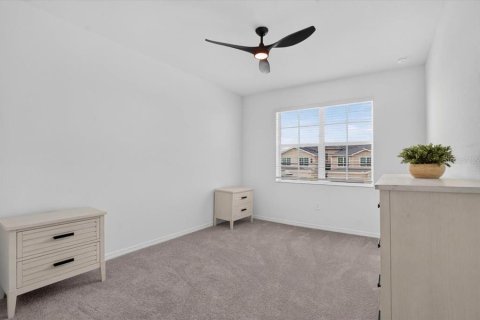 Condominio en alquiler en Lakewood Ranch, Florida, 3 dormitorios, 196.02 m2 № 2204119 - foto 15