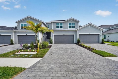 Condominio en alquiler en Lakewood Ranch, Florida, 3 dormitorios, 196.02 m2 № 2204119 - foto 2