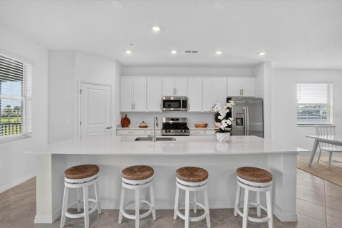 Condominio en alquiler en Lakewood Ranch, Florida, 3 dormitorios, 196.02 m2 № 2204119 - foto 6