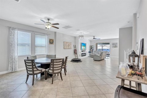 House in Riverview, Florida 5 bedrooms, 330.45 sq.m. № 2222700 - photo 6