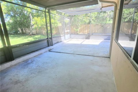 House in Boca Raton, Florida 5 bedrooms, 157.66 sq.m. № 2058939 - photo 25