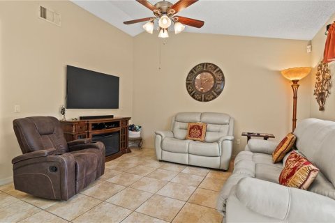 House in Orlando, Florida 4 bedrooms, 156.08 sq.m. № 1750534 - photo 28