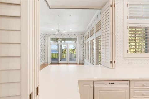 Купить виллу или дом в Сарасота, Флорида 7 комнат, 535.49м2, № 2431240 - фото 18