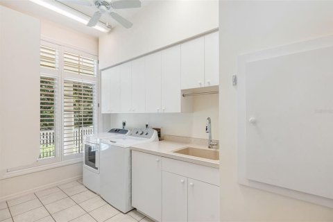 Купить виллу или дом в Сарасота, Флорида 7 комнат, 535.49м2, № 2431240 - фото 17