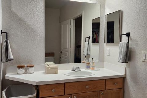 Condo in Tampa, Florida, 2 bedrooms  № 1877119 - photo 24
