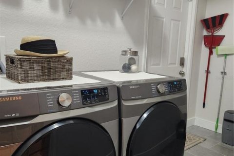 Condo in Tampa, Florida, 2 bedrooms  № 1877119 - photo 27