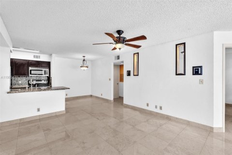 Condominio en venta en Davie, Florida, 1 dormitorio, 74.79 m2 № 2057943 - foto 16