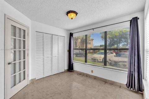 Condominio en venta en Davie, Florida, 1 dormitorio, 74.79 m2 № 2057943 - foto 27