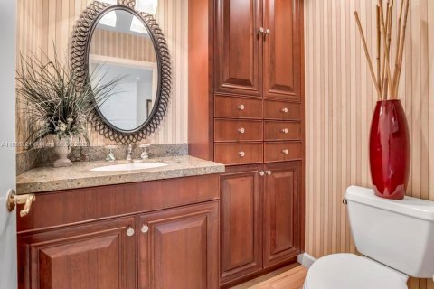 House in Pembroke Pines, Florida 6 bedrooms, 409.79 sq.m. № 1941460 - photo 22