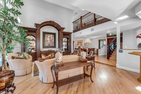 House in Pembroke Pines, Florida 6 bedrooms, 409.79 sq.m. № 1941460 - photo 9
