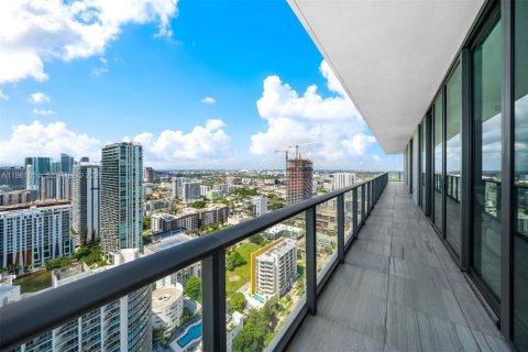 Condominio en venta en Miami, Florida, 4 dormitorios, 173.82 m2 № 2024246 - foto 15