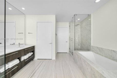 Condominio en venta en Miami, Florida, 4 dormitorios, 173.82 m2 № 2024246 - foto 7