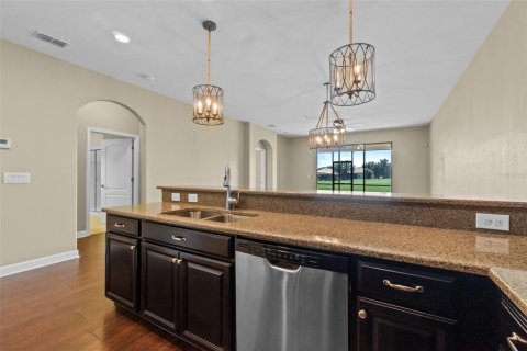 Condo in Davenport, Florida, 2 bedrooms  № 1898636 - photo 4