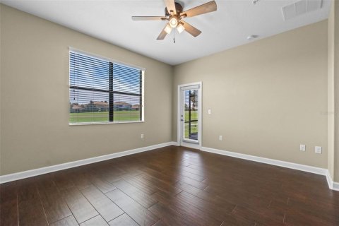 Condo in Davenport, Florida, 2 bedrooms  № 1898636 - photo 13