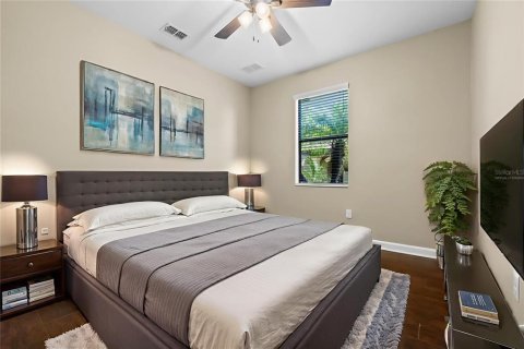Condo in Davenport, Florida, 2 bedrooms  № 1898636 - photo 17
