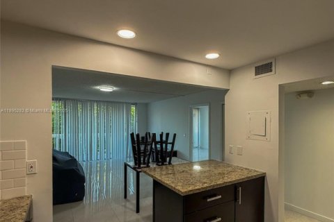 Apartment in Lauderhill, Florida 1 bedroom, 73.58 sq.m. № 2014227 - photo 15