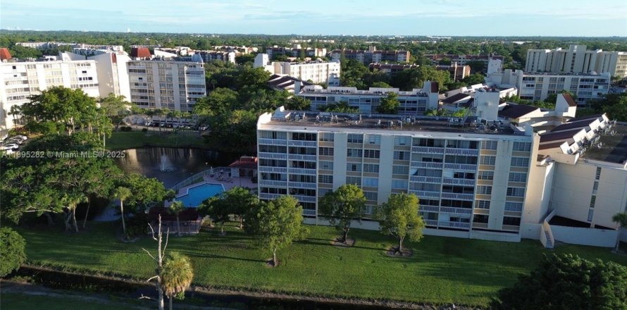 Apartment in Lauderhill, Florida 1 bedroom, 73.58 sq.m. № 2014227