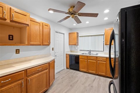 Casa en venta en Homestead, Florida, 4 dormitorios, 132.94 m2 № 1476104 - foto 22