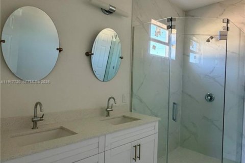 Villa ou maison à vendre à Lehigh Acres, Floride: 3 chambres, 126.07 m2 № 1973622 - photo 19