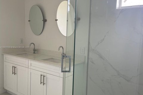 Villa ou maison à vendre à Lehigh Acres, Floride: 3 chambres, 126.07 m2 № 1973622 - photo 9