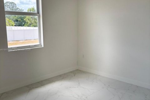 Villa ou maison à vendre à Lehigh Acres, Floride: 3 chambres, 126.07 m2 № 1973622 - photo 24