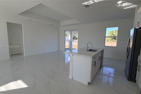 Villa ou maison à vendre à Lehigh Acres, Floride: 3 chambres, 126.07 m2 № 1973622 - photo 15